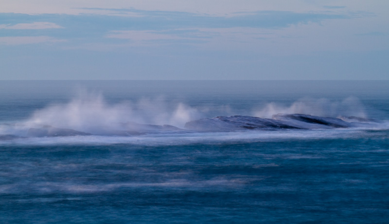 Waves Breaking Over Simpson Reef